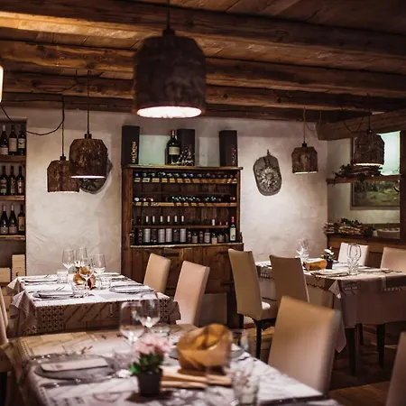 Chalet-hotel Svizzero 4* 쿠르마예