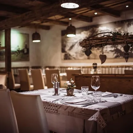 Chalet-hotel Svizzero 호텔 4*