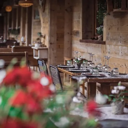Chalet-hotel Svizzero 4* 쿠르마예