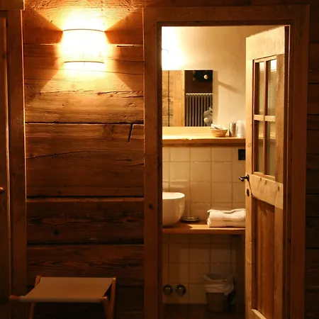 Chalet-hotel Svizzero 쿠르마예