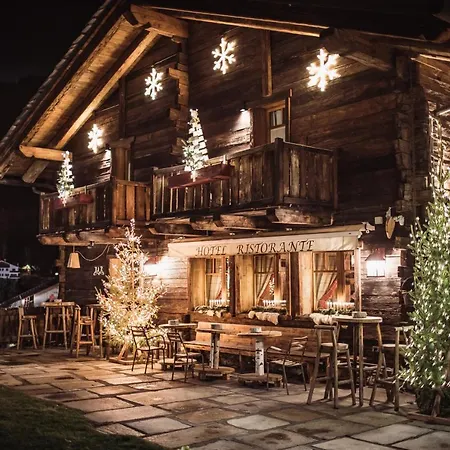 Chalet-hotel Svizzero 호텔 쿠르마예