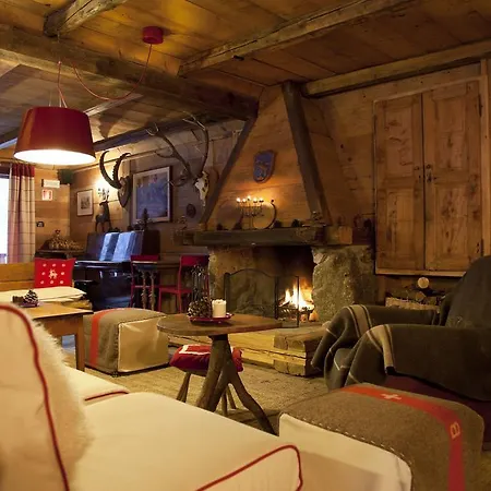 Chalet-hotel Svizzero 쿠르마예