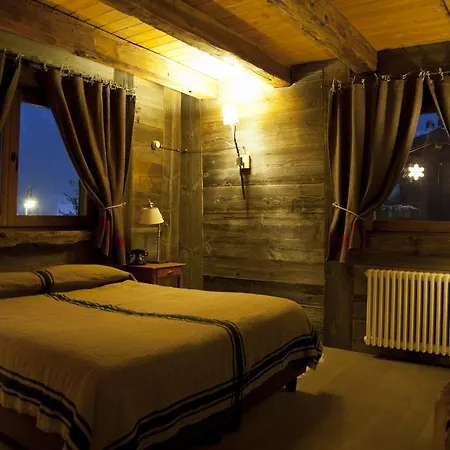 호텔 Chalet-hotel Svizzero 4*